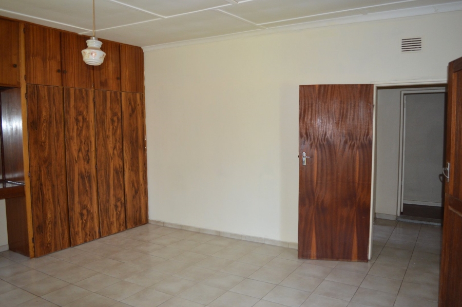 4 Bedroom Property for Sale in Roosheuwel North West